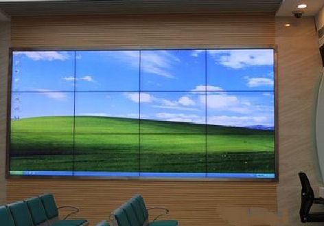 洪湖液晶拼接屏的另类用法。